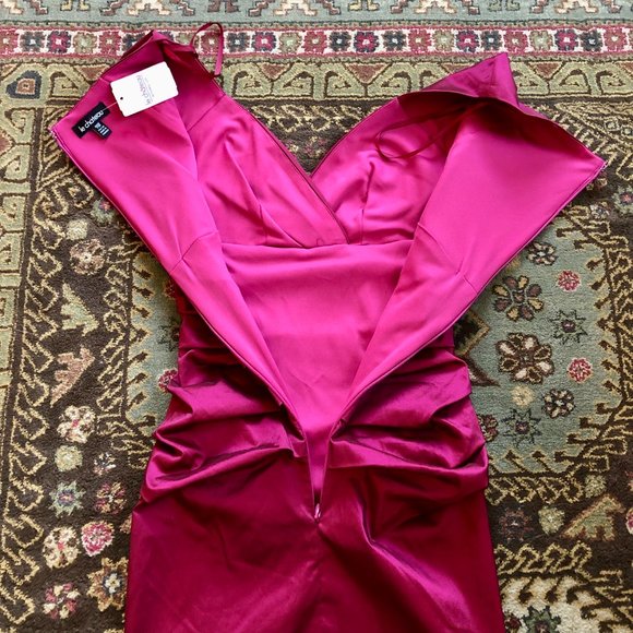 *NWT* Cranberry Pleated-Waist Cap-Sleeve Cocktail Dress - Made in Canada - XXS - Picture 9 of 16